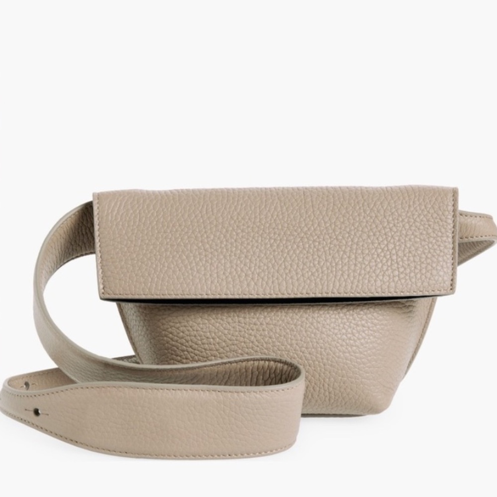 Yvonne Kone Crossbody Belt Bag - Picture 5 of 6